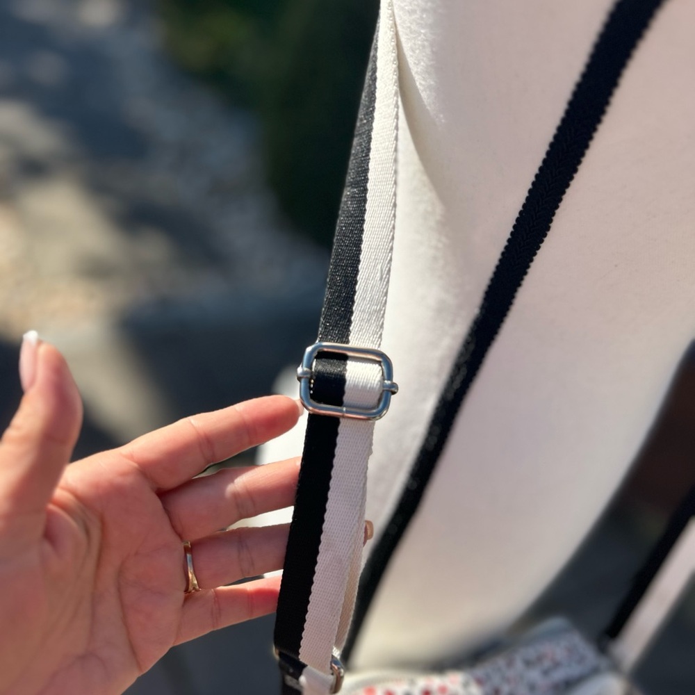 Brighton Love Scroll Crossbody Bag - Picture 10 of 11